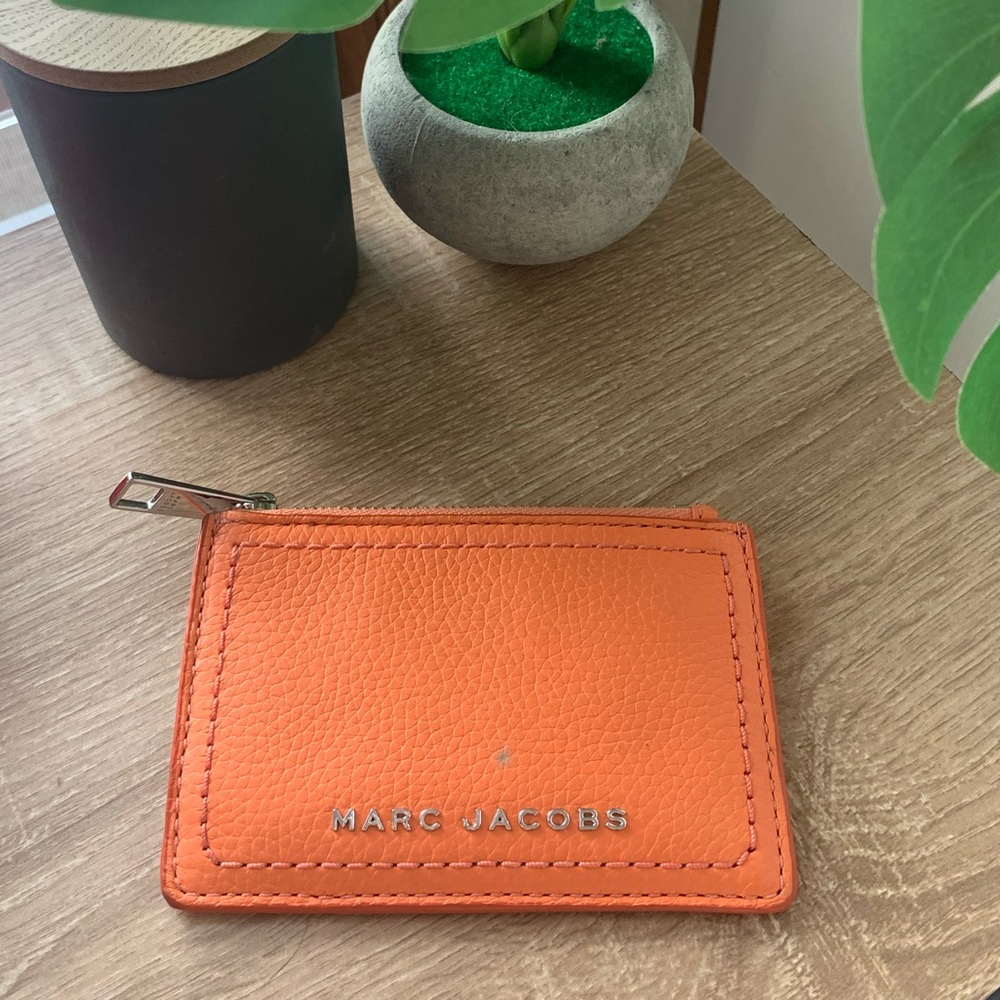 Marc Jacobs Leather Zip Top Wallet in Melon